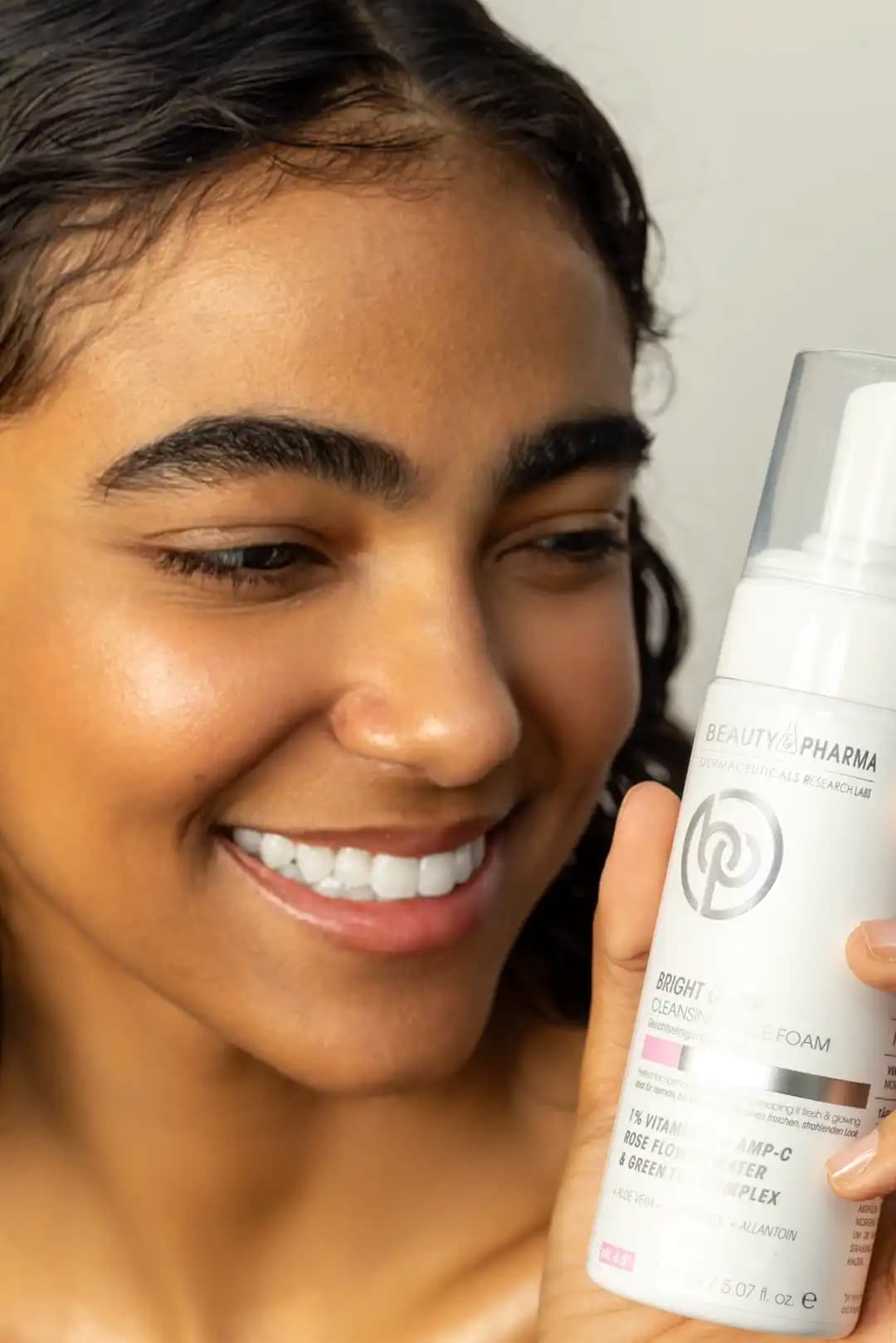 BRIGHT GLOW – Cleansing Face Foam